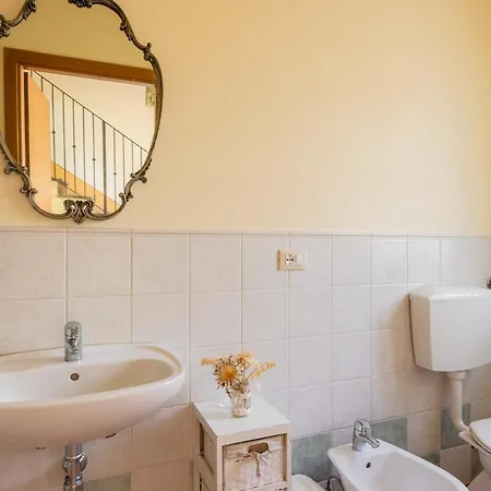 Casolare Dei Fiori - Calla Alloggio per agriturismo Montecarlo